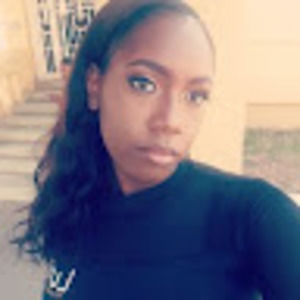 Meet your Posher, Alexia